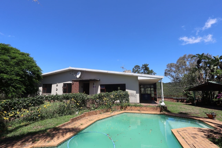To Let 3 Bedroom Property for Rent in Abbotsford Eastern Cape